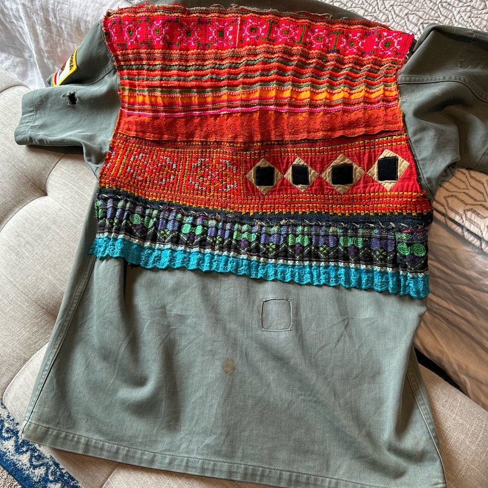 Upcycle Military Jacket H’mong Tribe (Size S)